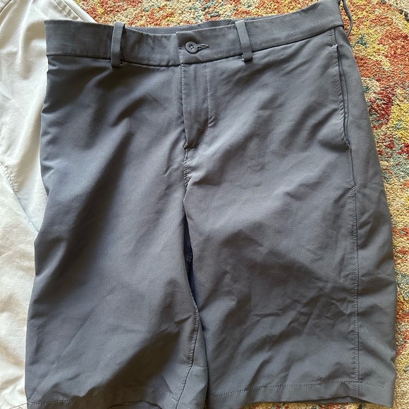 Nike Youth Golf L Gray and Cream Shorts - Picture 2 of 7
